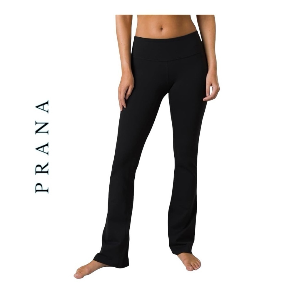 1591. PRANA CHAKRA BOOTCUT LEGGINGS SIZE XSMALL BLACK‎ IN COLOR LOGO STRETCHY
